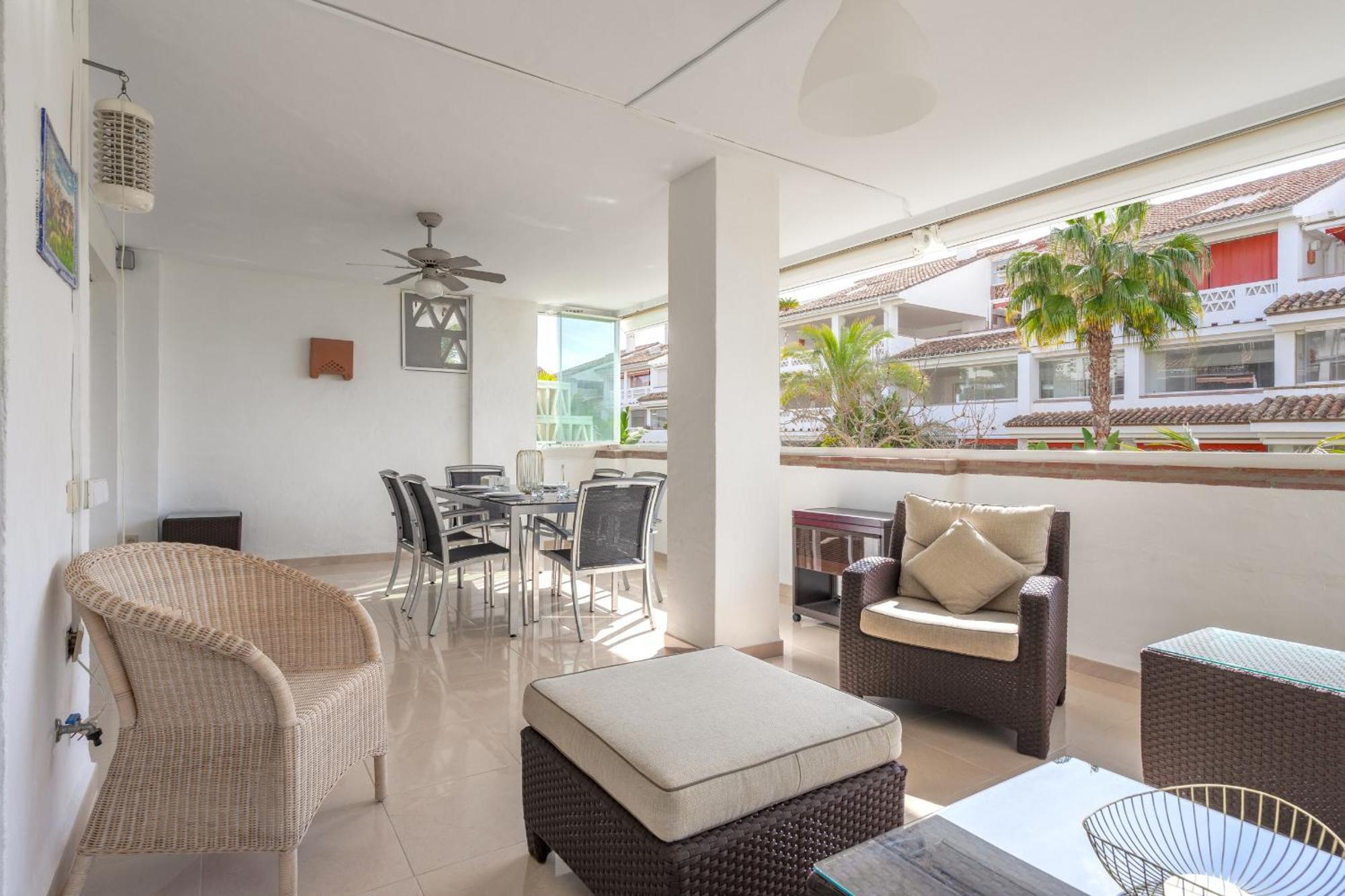 Apartment Canas *